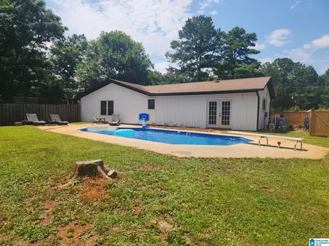 Exterior - 2262 Smokey Rd, Alabaster, AL 35007 photo 13 of 17