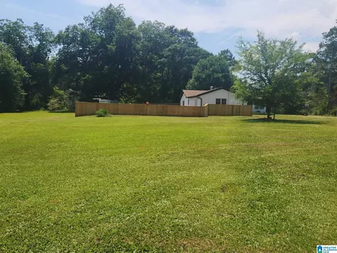 Exterior - 2262 Smokey Rd, Alabaster, AL 35007 photo 2 of 17