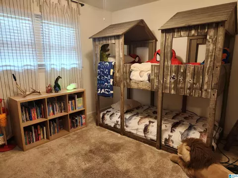 Bedroom - 2262 Smokey Rd, Alabaster, AL 35007 photo 7 of 9