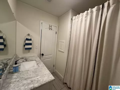 Bath - 2262 Smokey Rd, Alabaster, AL 35007 photo 6 of 7