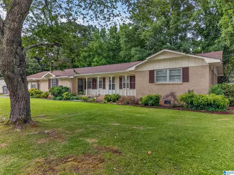 3908 Franklin Dr, Anniston, AL 36207