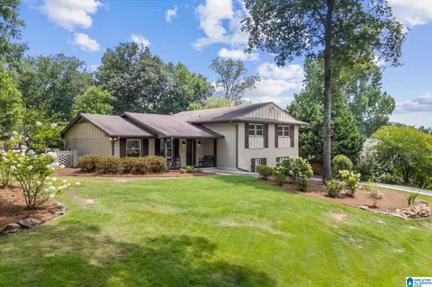 649 Paden Dr, Vestavia Hills, AL 35226