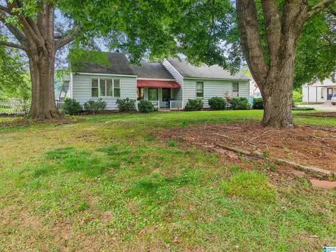 8013 S Valley Rd, Pinson, AL 35126