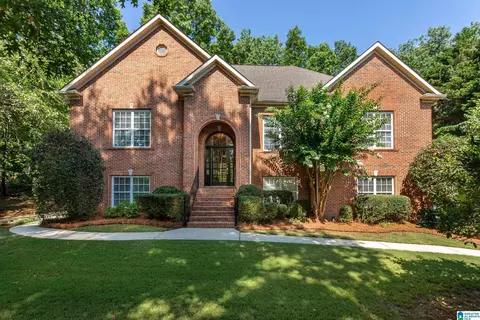 7012 Shady Oaks Ln, Trussville, AL 35173