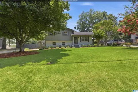 916 Graham Ln, Mount Olive, AL 35117