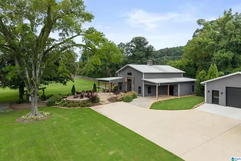 8124 Glendale Farms Rd, Trussville, AL 35173