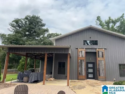8124 Glendale Farms Rd, Trussville, AL 35173