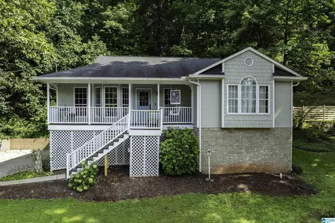 7517 Breane Dr, Trussville, AL 35173