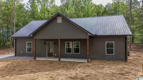 111 Broom Dr, Altoona, AL 35952