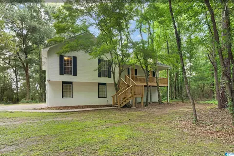 2069 Nixon Rd, Bessemer, AL 35022
