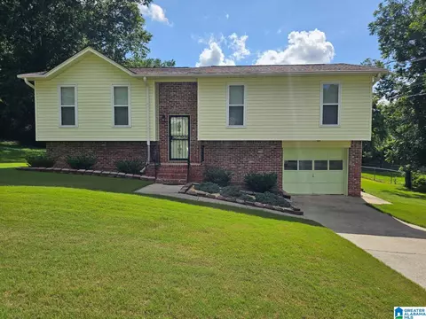 2448 Tracy Ln, Center Point, AL 35215