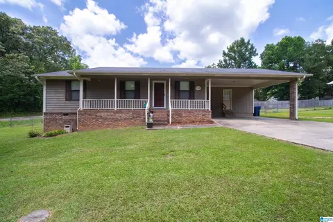 512 Country Ln, Oxford, AL 36203
