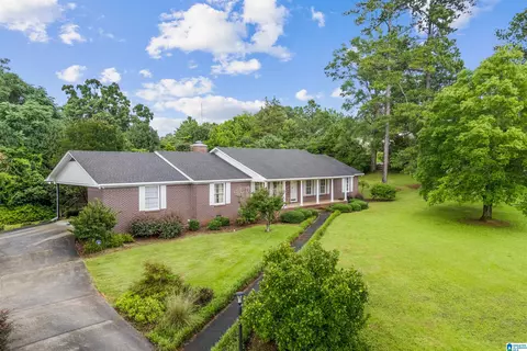 1001 Shady Lane Cir, Talladega, AL 35160