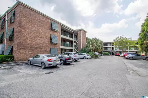 57 Hanover Cir #319, Birmingham, AL 35205