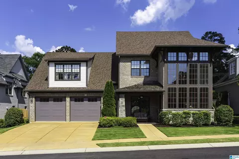 3332 Southbend Cir, Vestavia Hills, AL 35216
