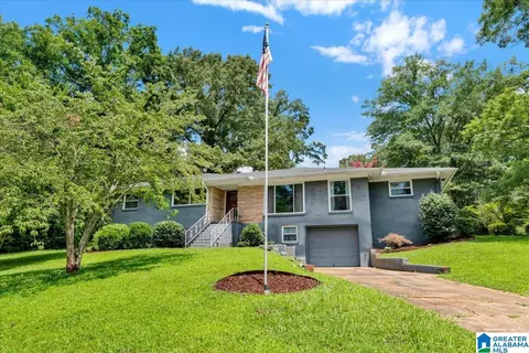2031 Longview Dr, Hueytown, AL 35023