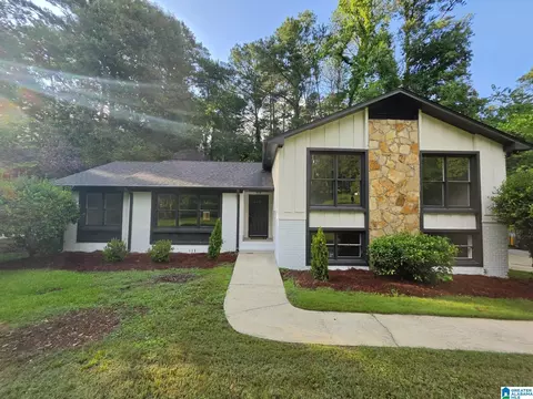 1385 Atkins Trimm Blvd, Hoover, AL 35226