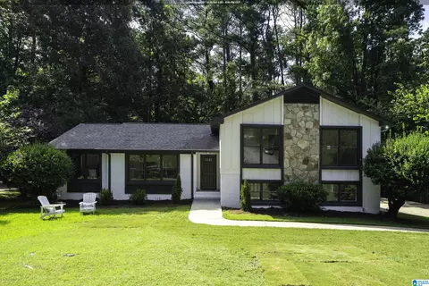 1385 Atkins Trimm Blvd, Hoover, AL 35226