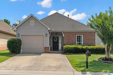 1049 Fairbank Ln, Chelsea, AL 35043