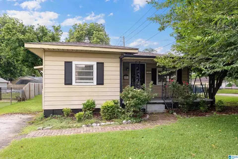 415 Linden St, Trussville, AL 35173