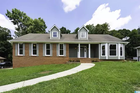 928 Dunridge Dr, Birmingham, AL 35215