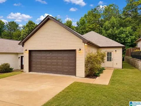 60 Deer Creek Dr, Odenville, AL 35120