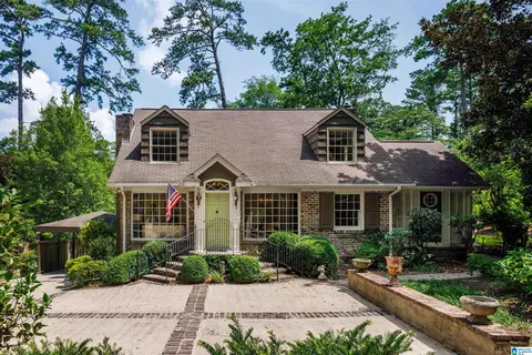 3746 Mountain Park Dr, Birmingham, AL 35213