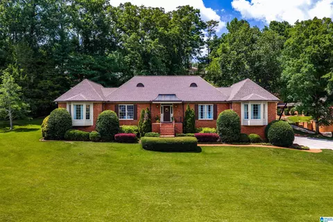 2308 Tanglewood Brook Ln, Vestavia, AL 35243