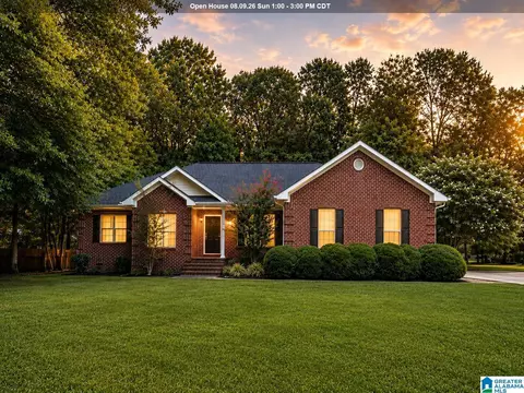 204 Hazel Creek Trl, Anniston, AL 36207