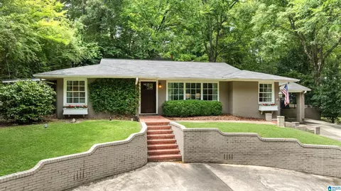 428 Windsor Dr, Homewood, AL 35209