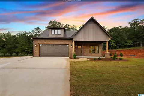 129 Greystone Dr, Oneonta, AL 35121