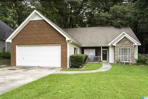 132 Greenfield Ln, Alabaster, AL 35007