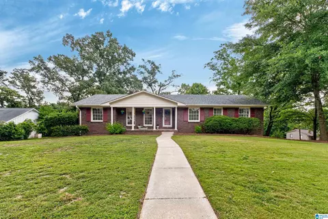 2657 Paden Pl, Vestavia Hills, AL 35226
