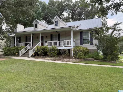 2212 Deer Run Ln, Hueytown, AL 35023