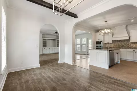 2002 Morgan Rd, Bessemer, AL 35022