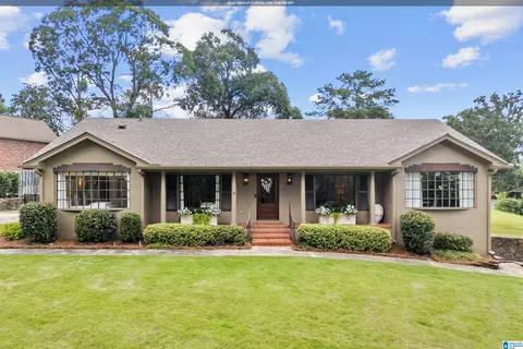 1121 Graylynn Dr, Vestavia Hills, AL 35216