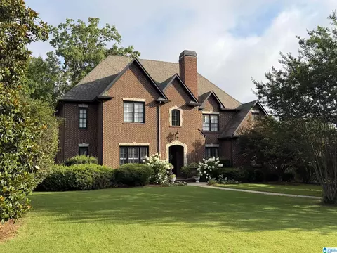 1204 Perthshire Ct, Birmingham, AL 35242