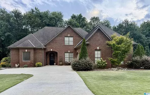 136 Sydney Ln, Chelsea, AL 35043