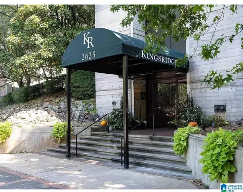 2625 Highland Ave #706, Birmingham, AL 35205