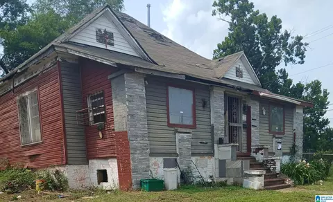 2930 Dartmouth Ave, Bessemer, AL 35020