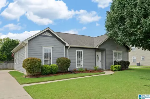 199 Stonecliff Cir, Pelham, AL 35124