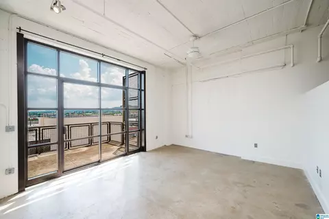 2201 5th Ave #406, Birmingham, AL 35233