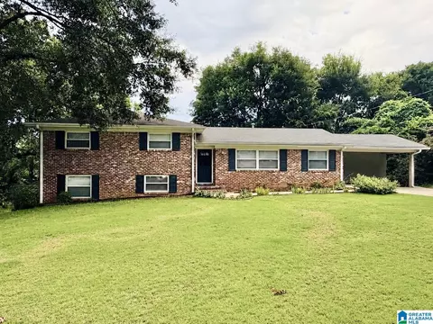 3525 Laurel View Ln, Hoover, AL 35216