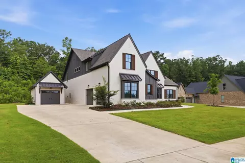 Exterior - 2949 Blackridge Pl, Hoover, AL 35244 photo 4 of 8
