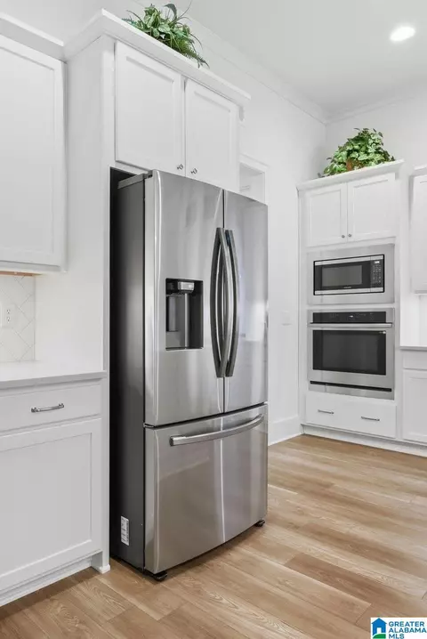 Kitchen - 2949 Blackridge Pl, Hoover, AL 35244 photo 3 of 6