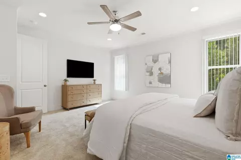 Bedroom - 2949 Blackridge Pl, Hoover, AL 35244 photo 3 of 14