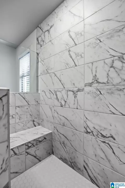 Bath - 2949 Blackridge Pl, Hoover, AL 35244 photo 4 of 8