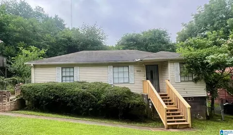1613 Matt Leonard Dr SW, Birmingham, AL 35211