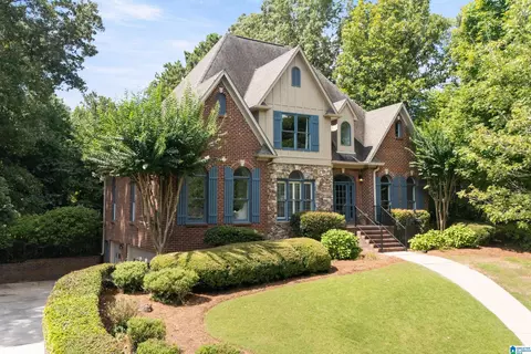 1133 Lake Colony Ln, Vestavia Hills, AL 35242