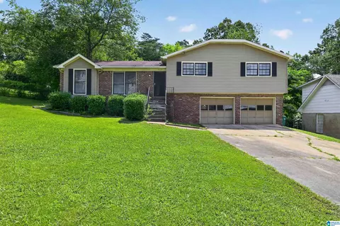 1609 6th St NW, Center Point, AL 35215